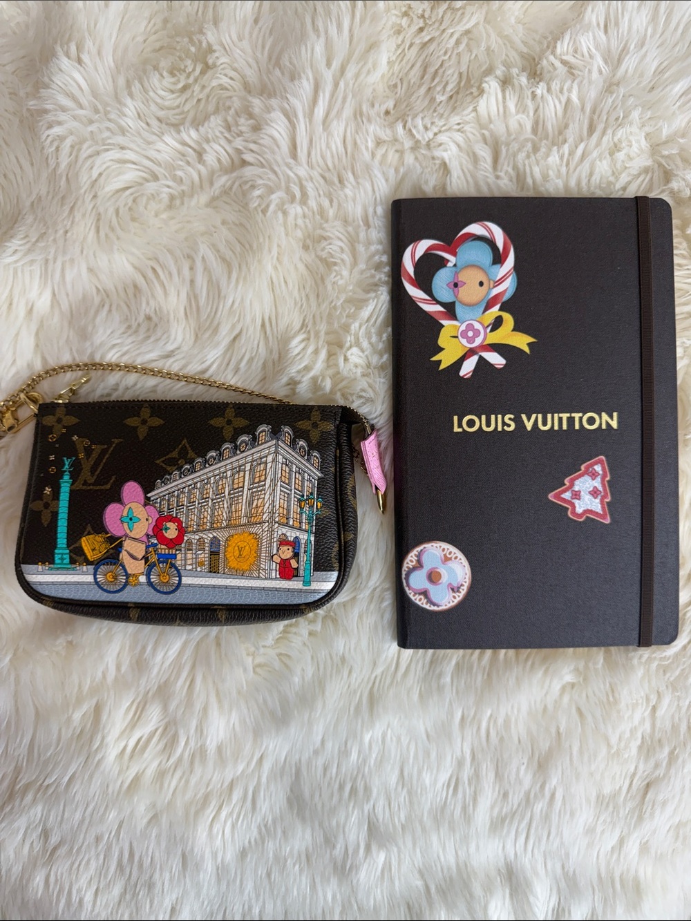 Louis Vuitton Holiday Xmas Mini Pochette Vivienne Jane Candy Factory Notebook MM